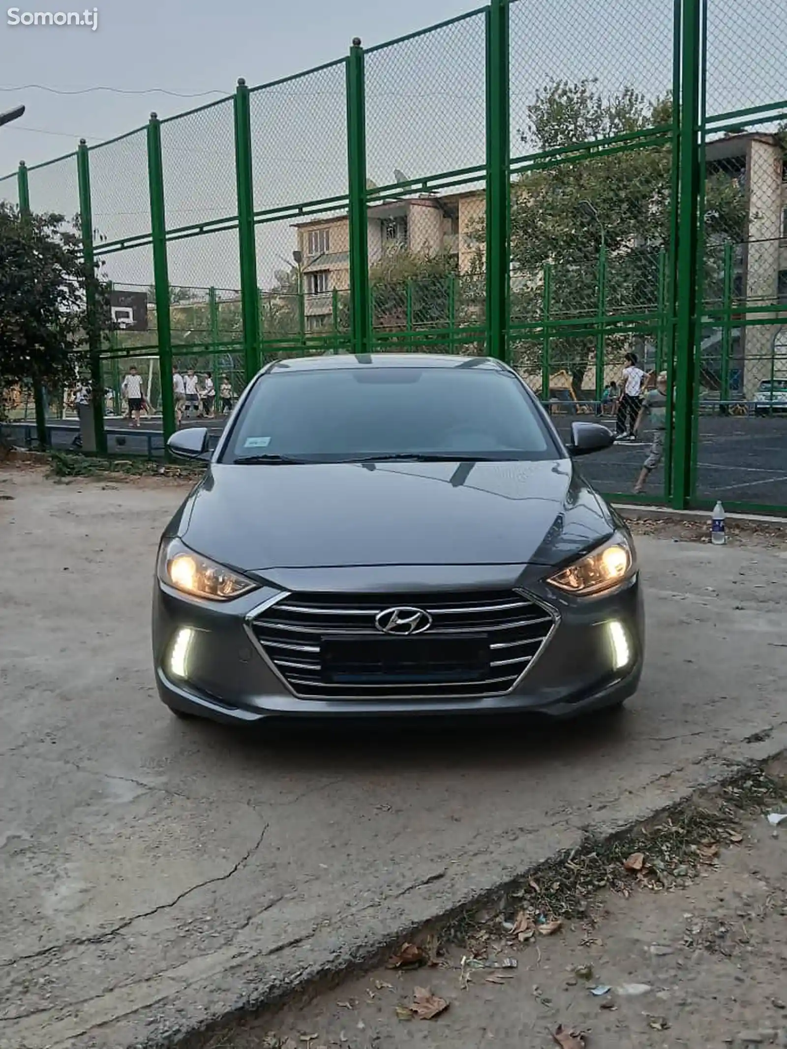 Hyundai Elantra, 2017-1