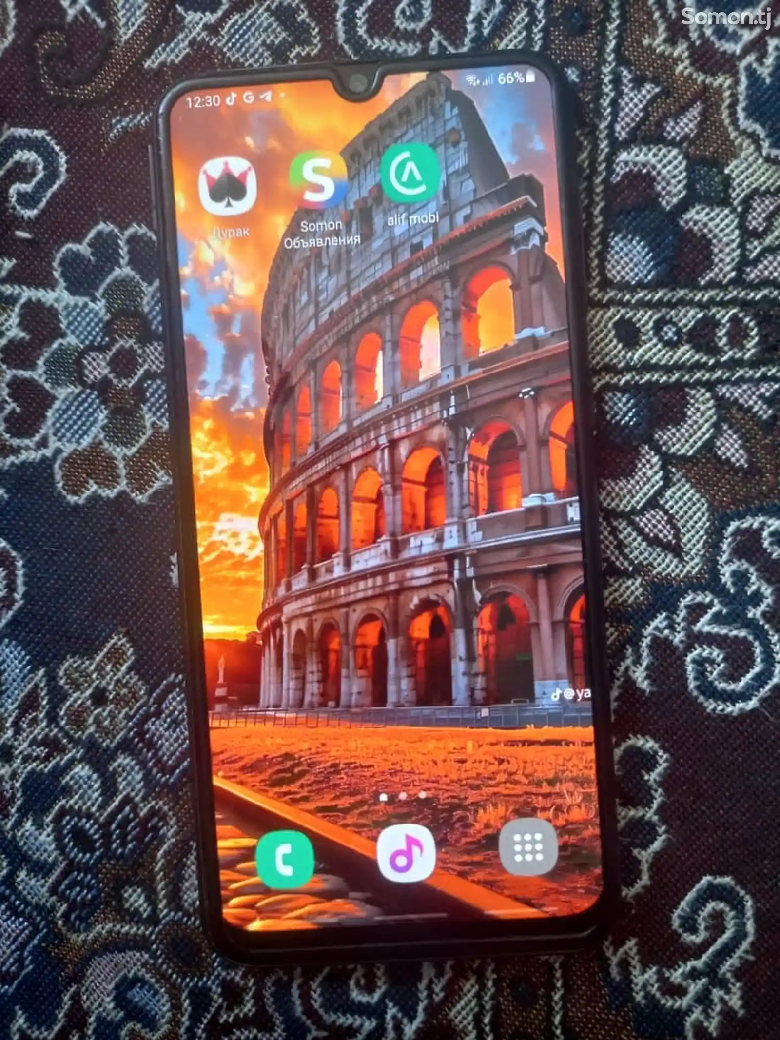 Samsung Galaxy A50-1