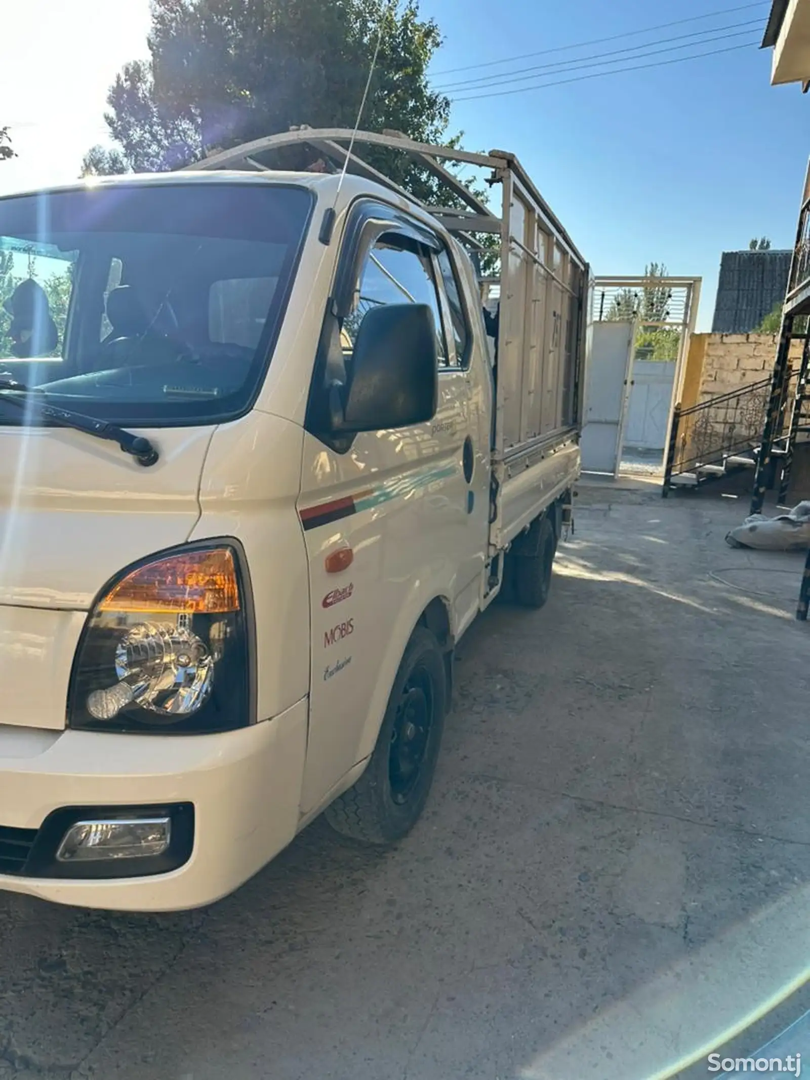 Бортовой автомобиль Hyundai Porter, 2013-2