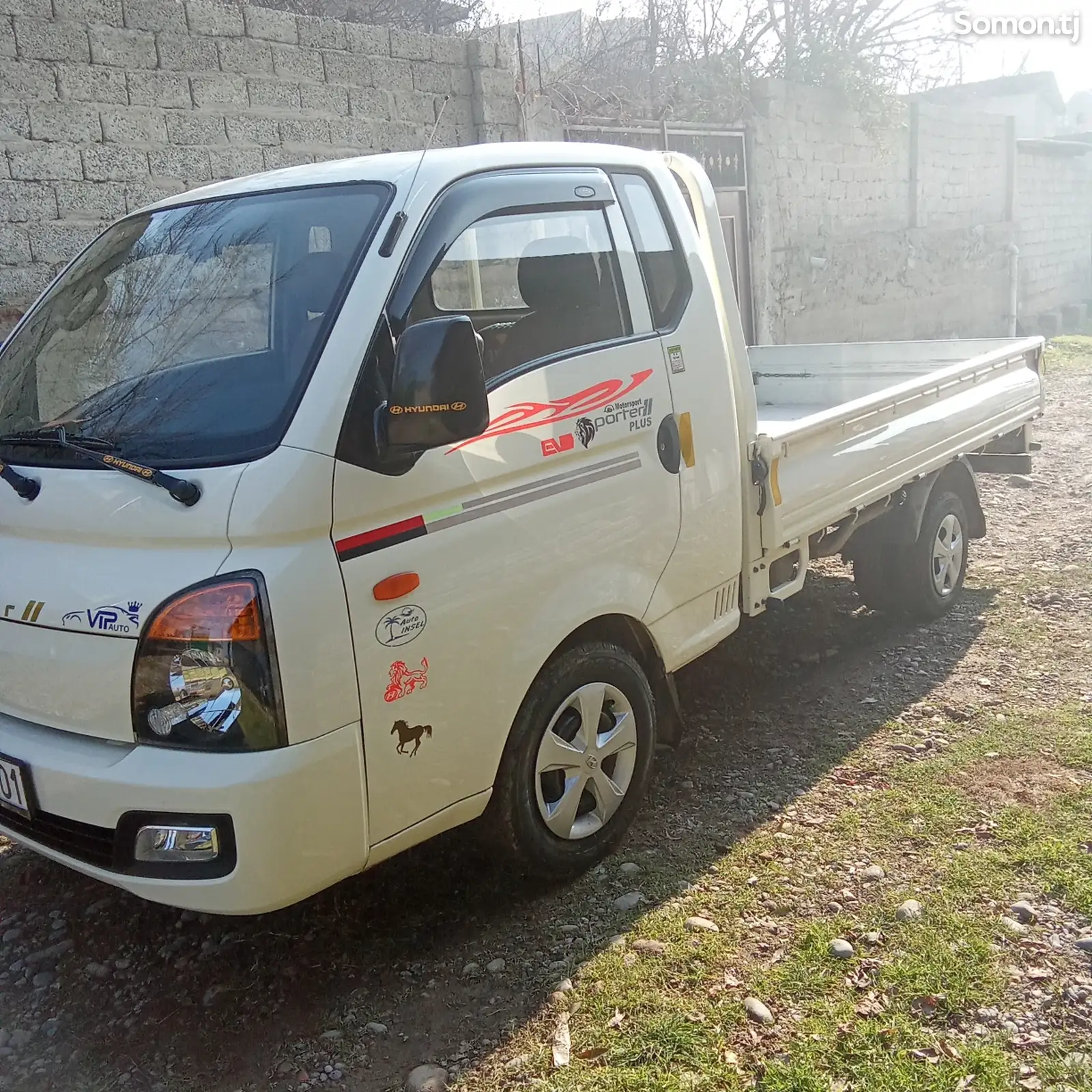 Бортовой автомобиль Hyundai Porter, 2015-1