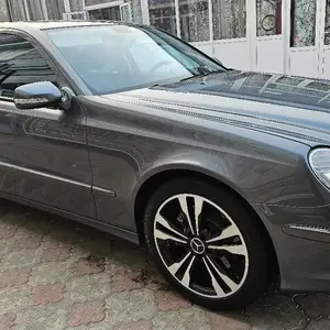 Mercedes-Benz E class, 2008