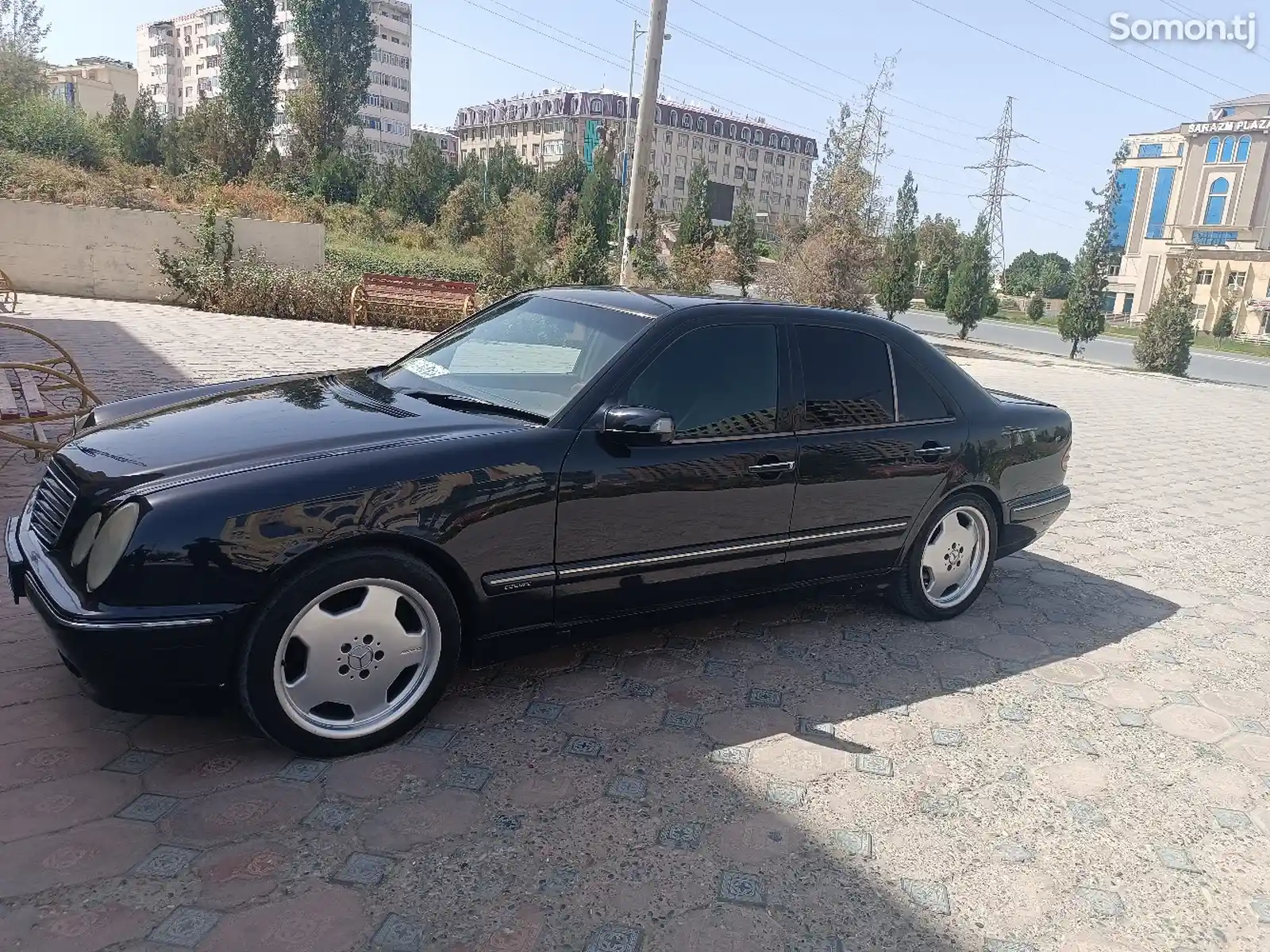 Mercedes-Benz E class, 2000-1