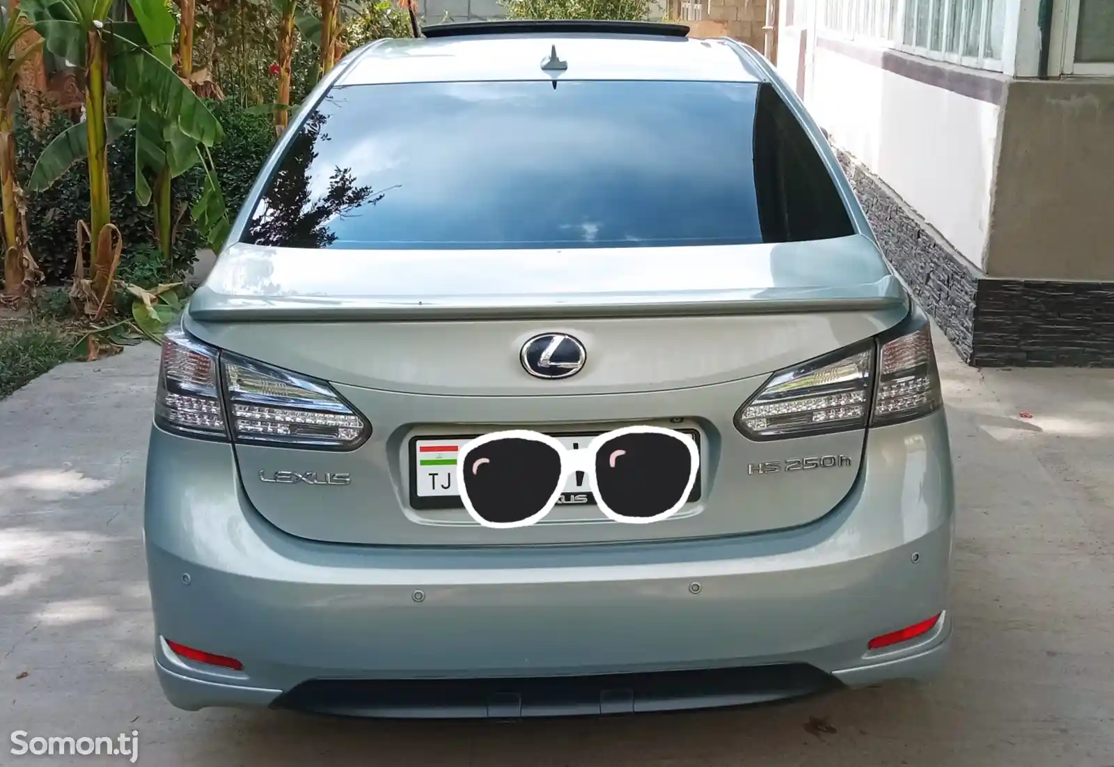 Lexus HS series, 2011-2