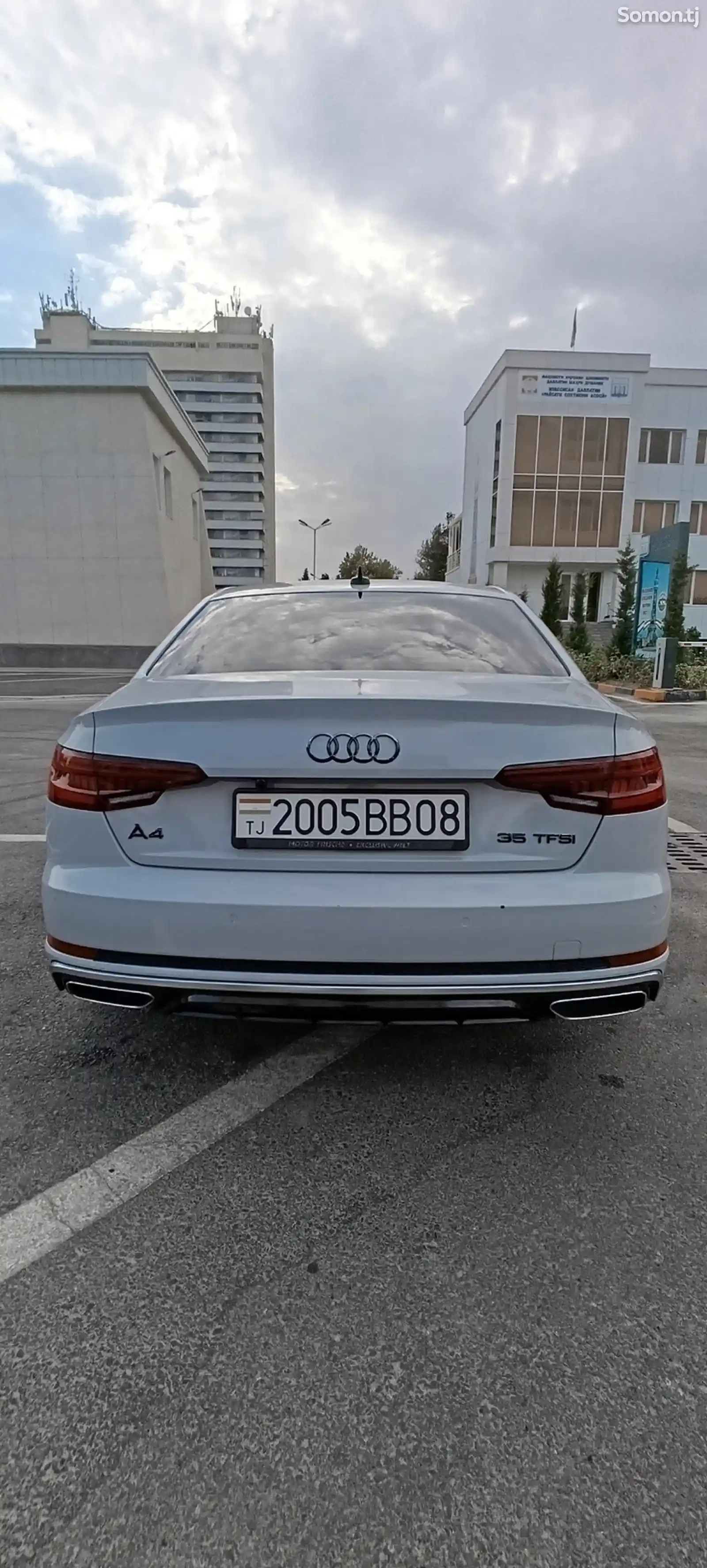 Audi A4, 2019-4