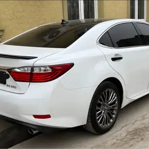 Lexus ES series, 2014