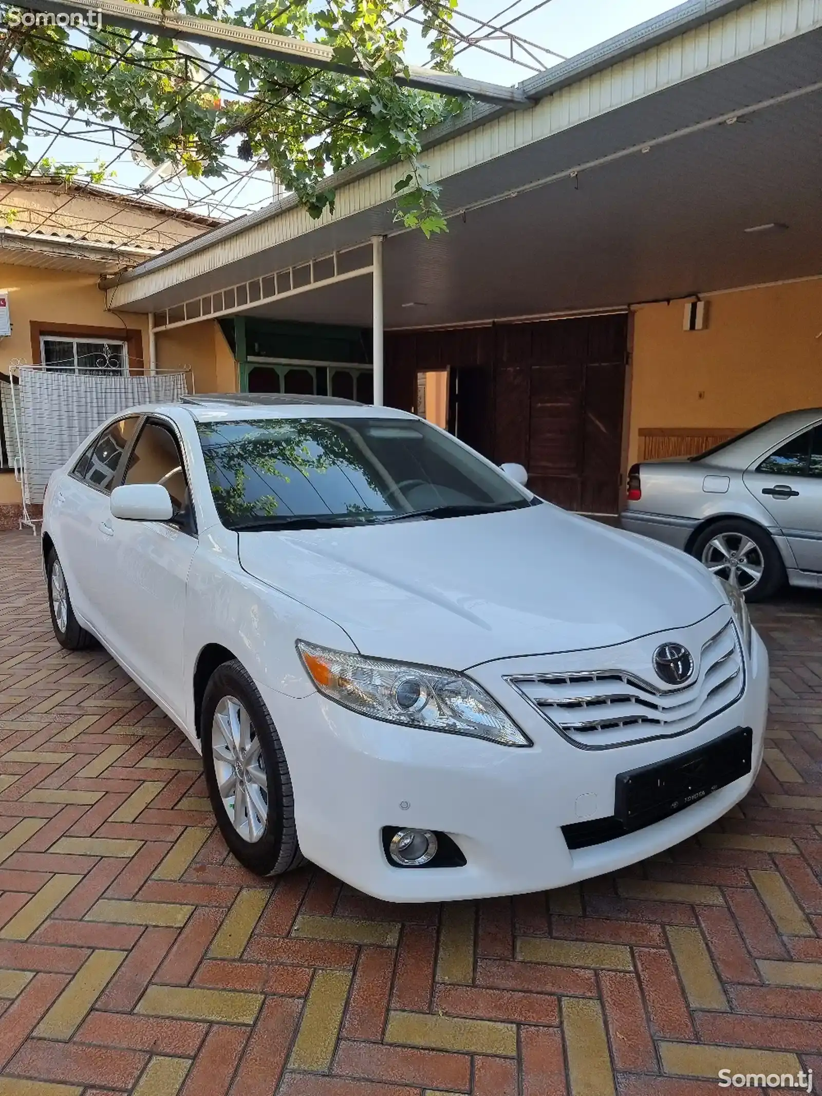 Toyota Camry, 2011-12