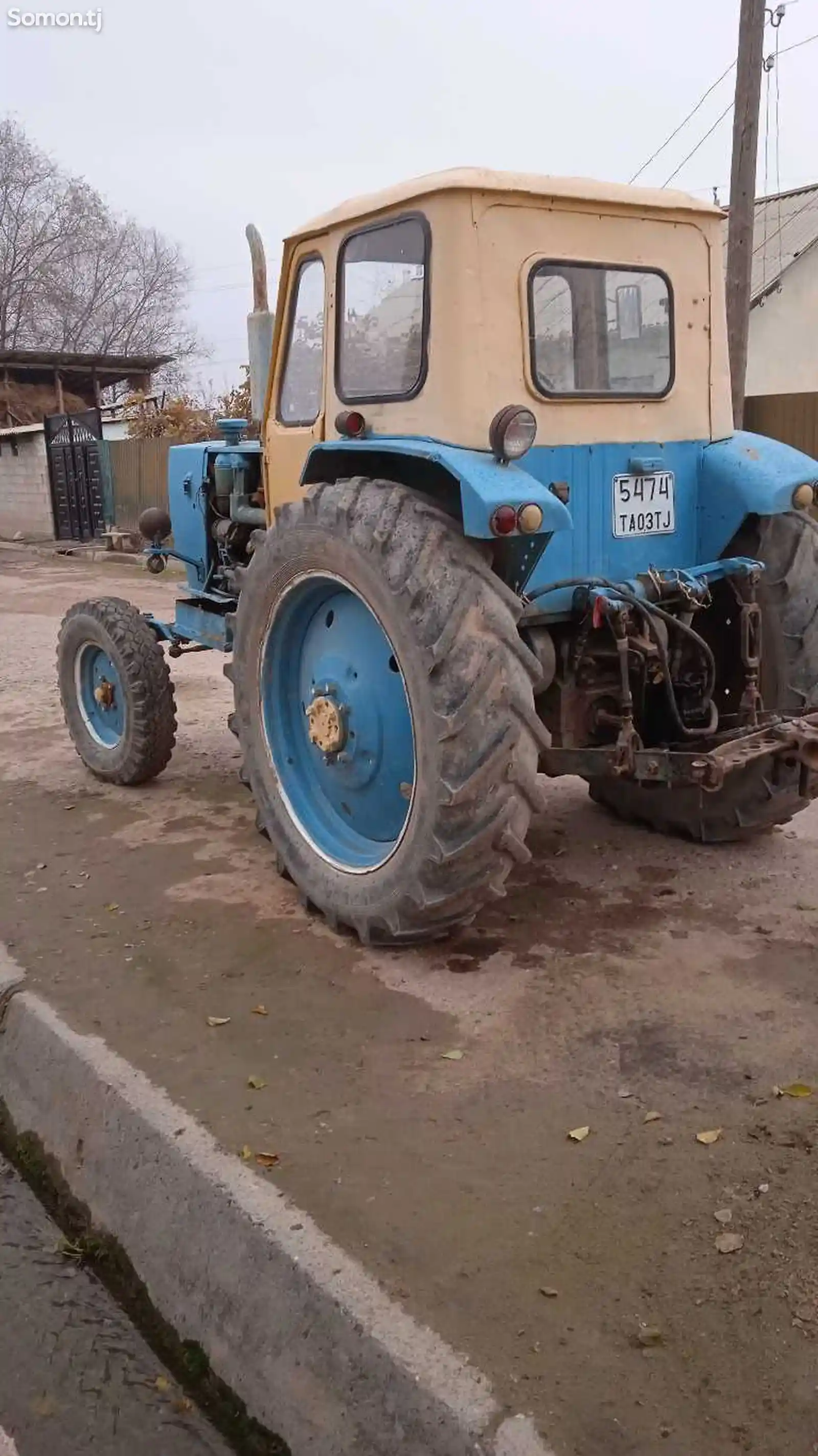 Трактор ЮМЗ-1