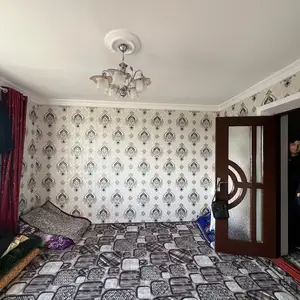 3-комн. квартира, 4 этаж, 65 м², 31 мкр