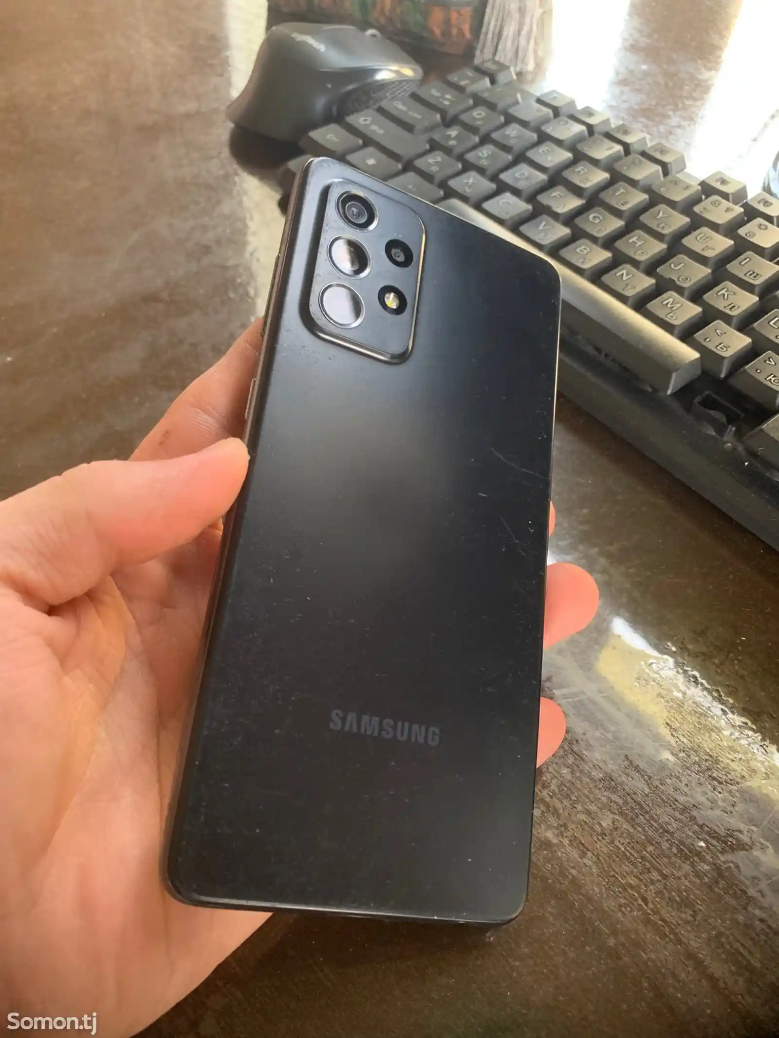 Samsung Galaxy A52-1