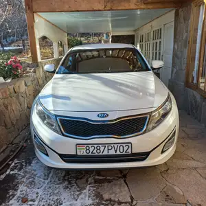 Kia K5, 2015