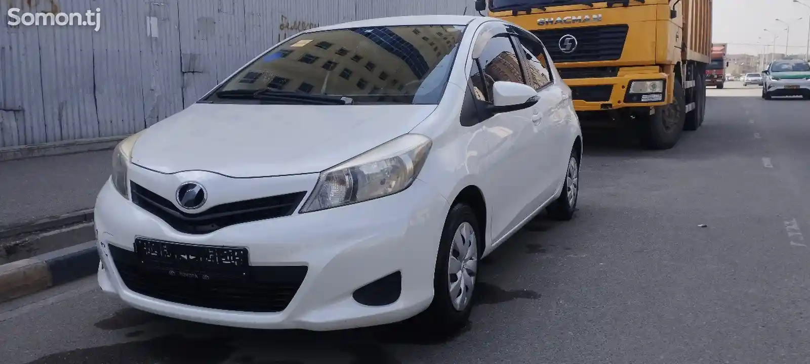 Toyota Vitz, 2011-1