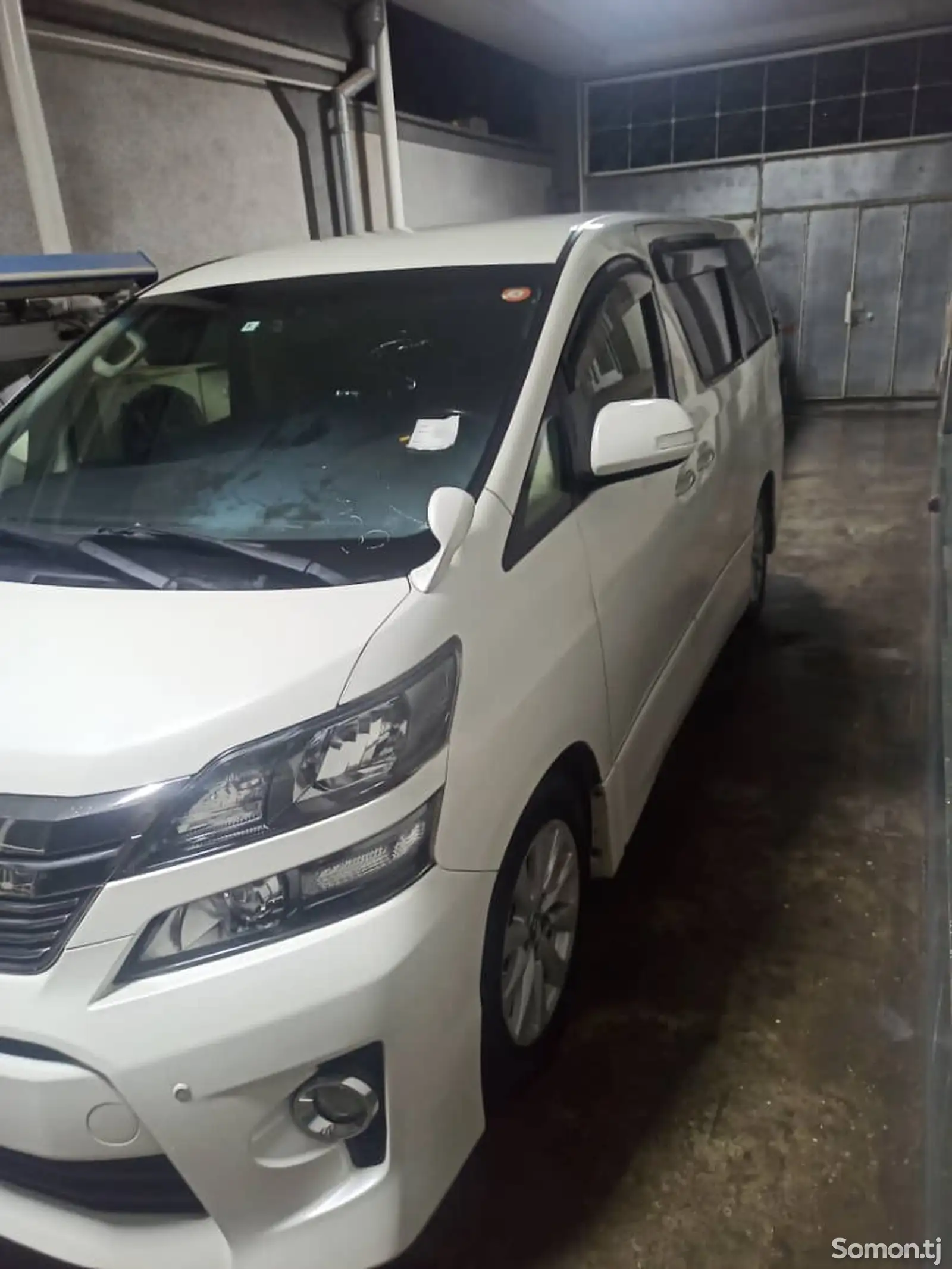 Toyota Vellfire, 2014-1