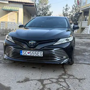 Toyota Camry, 2018