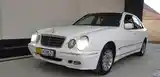 Mercedes-Benz E class, 2000-4