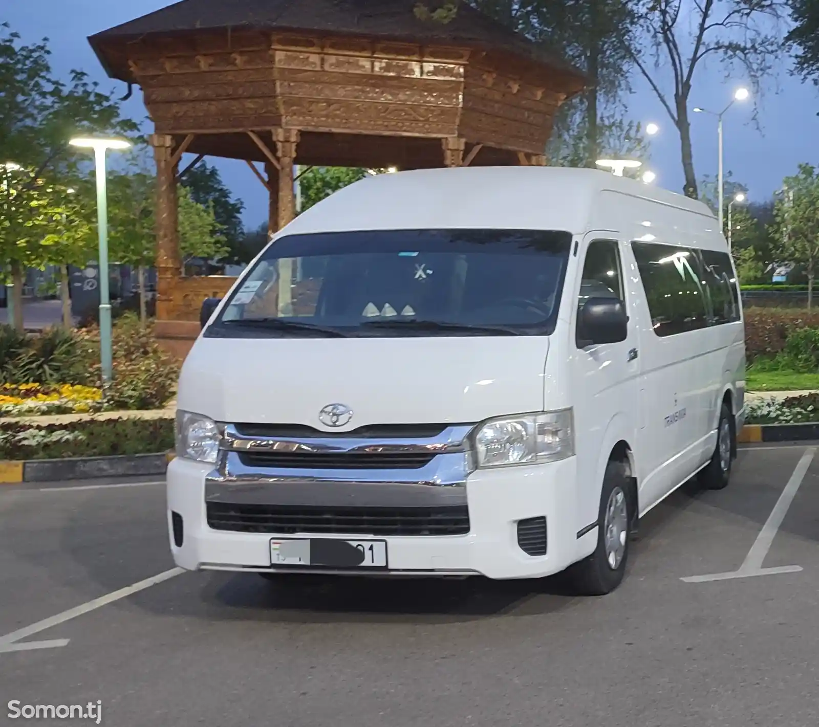 Toyota Hiace, 2015-1