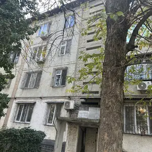 3-комн. квартира, 2 этаж, 64 м², 32-мкр