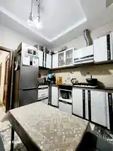 2-комн. квартира, 7 этаж, 70 м², 92 мкр-8