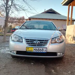 Hyundai Avante, 2010