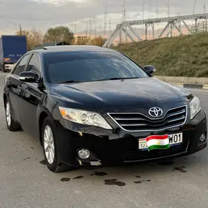 Toyota Camry, 2010