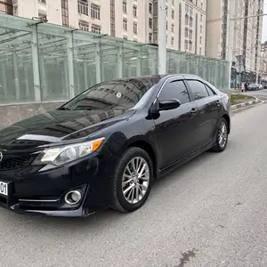 Toyota Camry, 2012