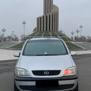 Opel Zafira, 2000