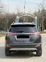 Toyota RAV 4, 2018-3