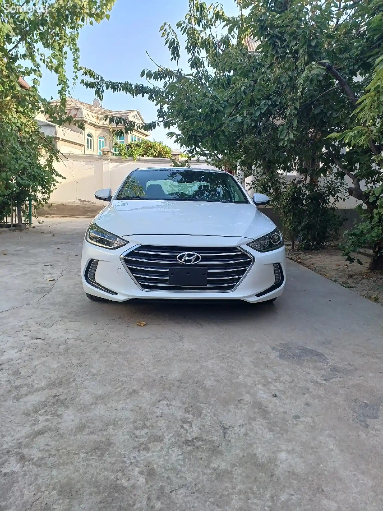 Hyundai Elantra, 2017-1