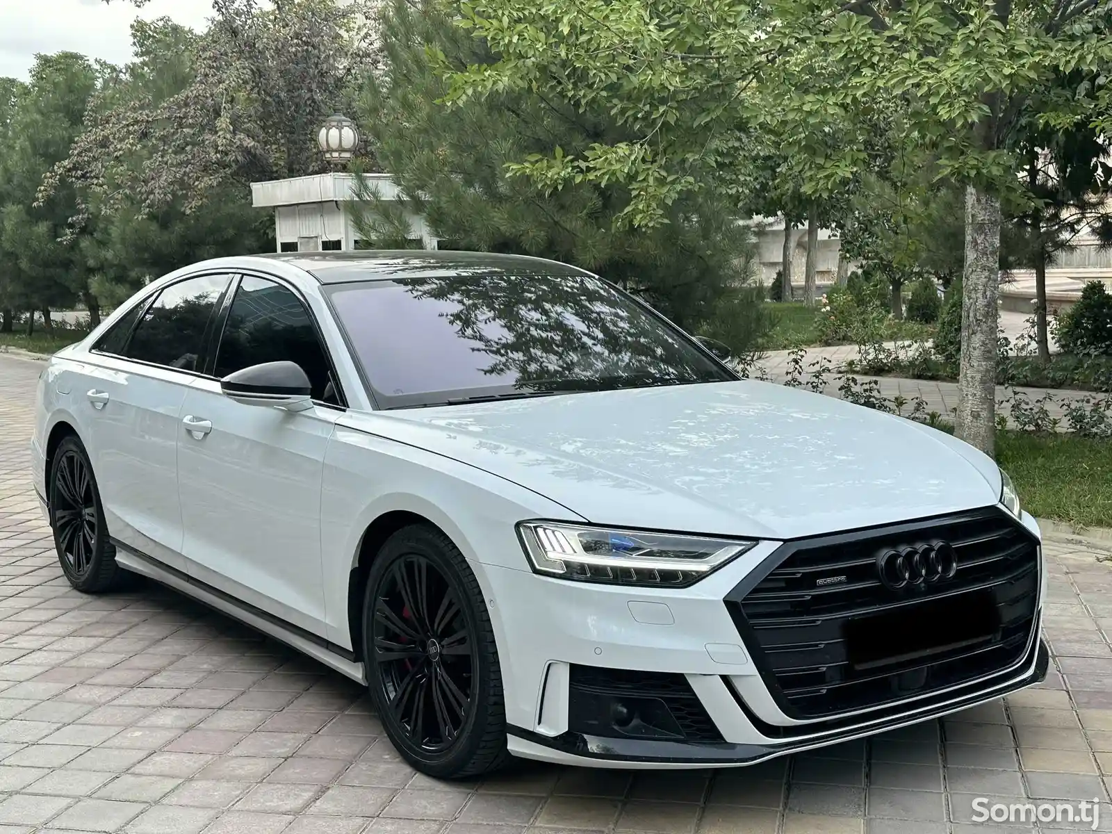 Audi A8, 2021-5