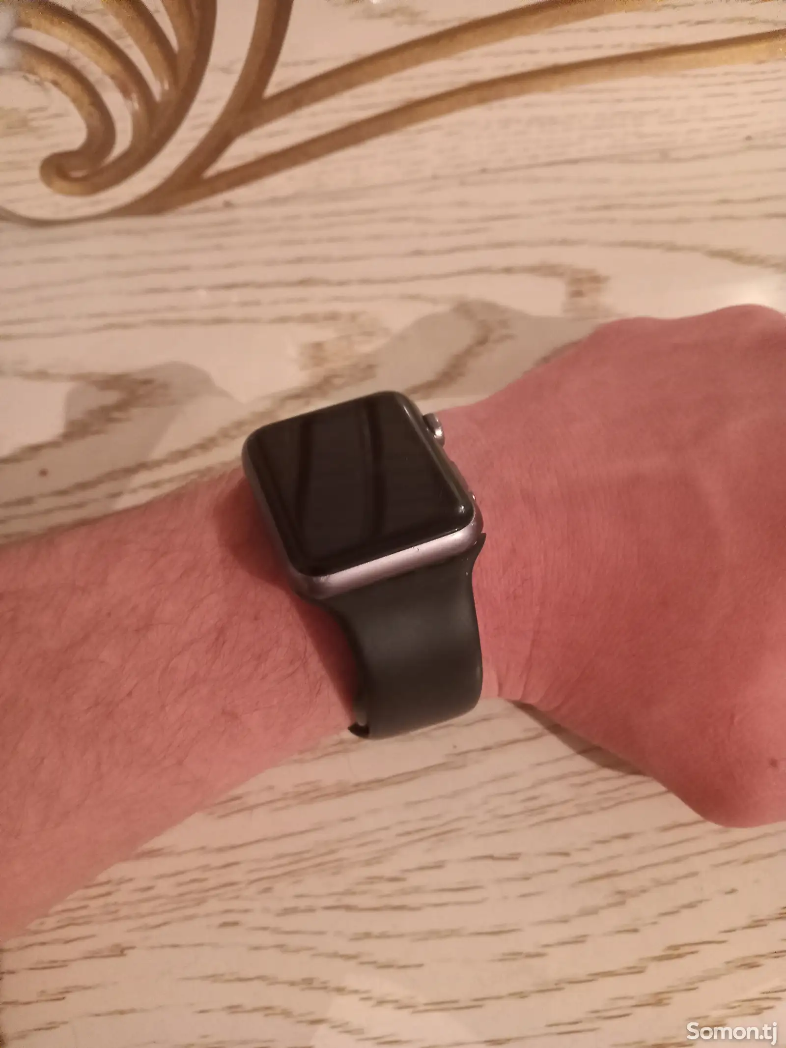 Apple watch Series 3 42 mm-1