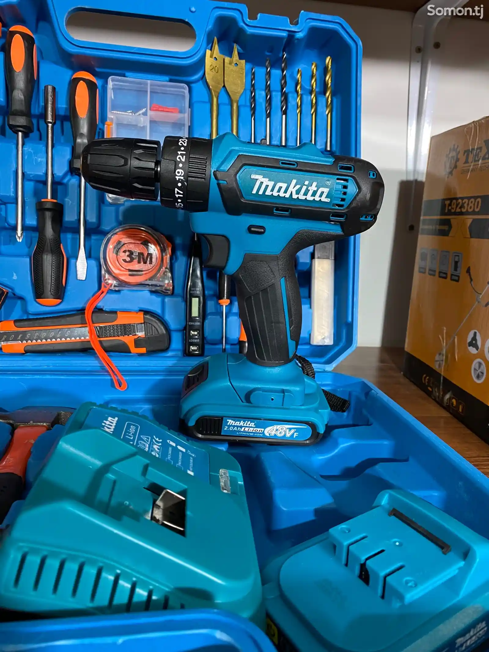 Шуруповёрт Makita ва DeWalt-1