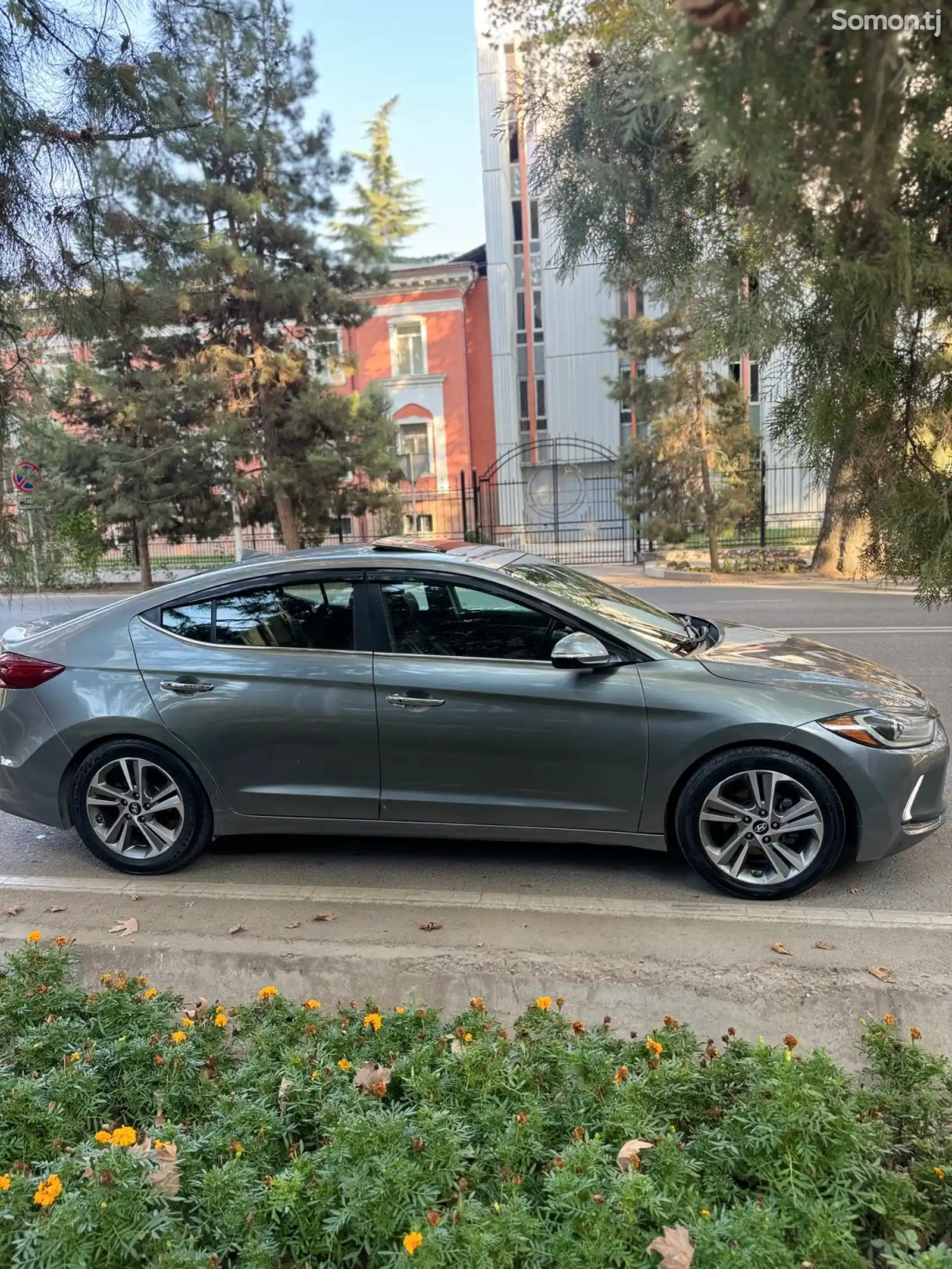 Hyundai Elantra, 2017-1