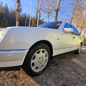 Mercedes-Benz E class, 1999