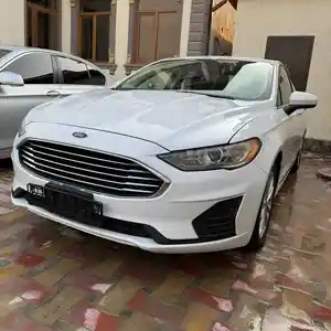 Ford Fusion, 2019