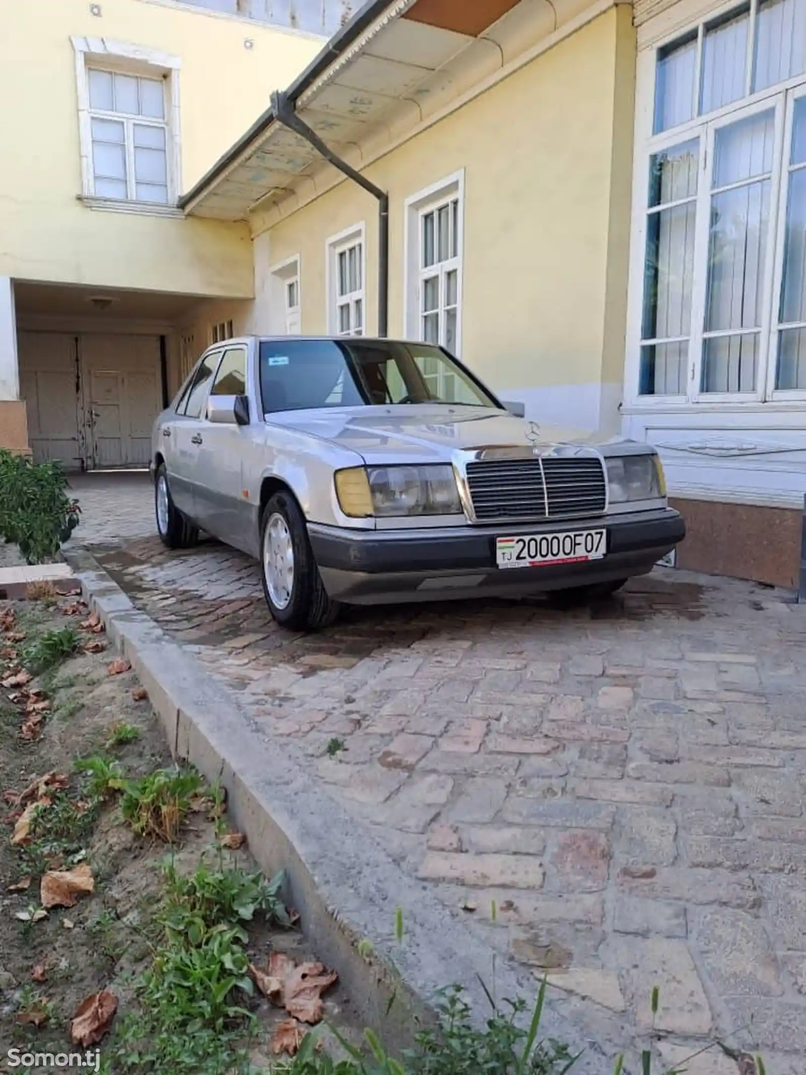 Mercedes-Benz W124, 1990-5