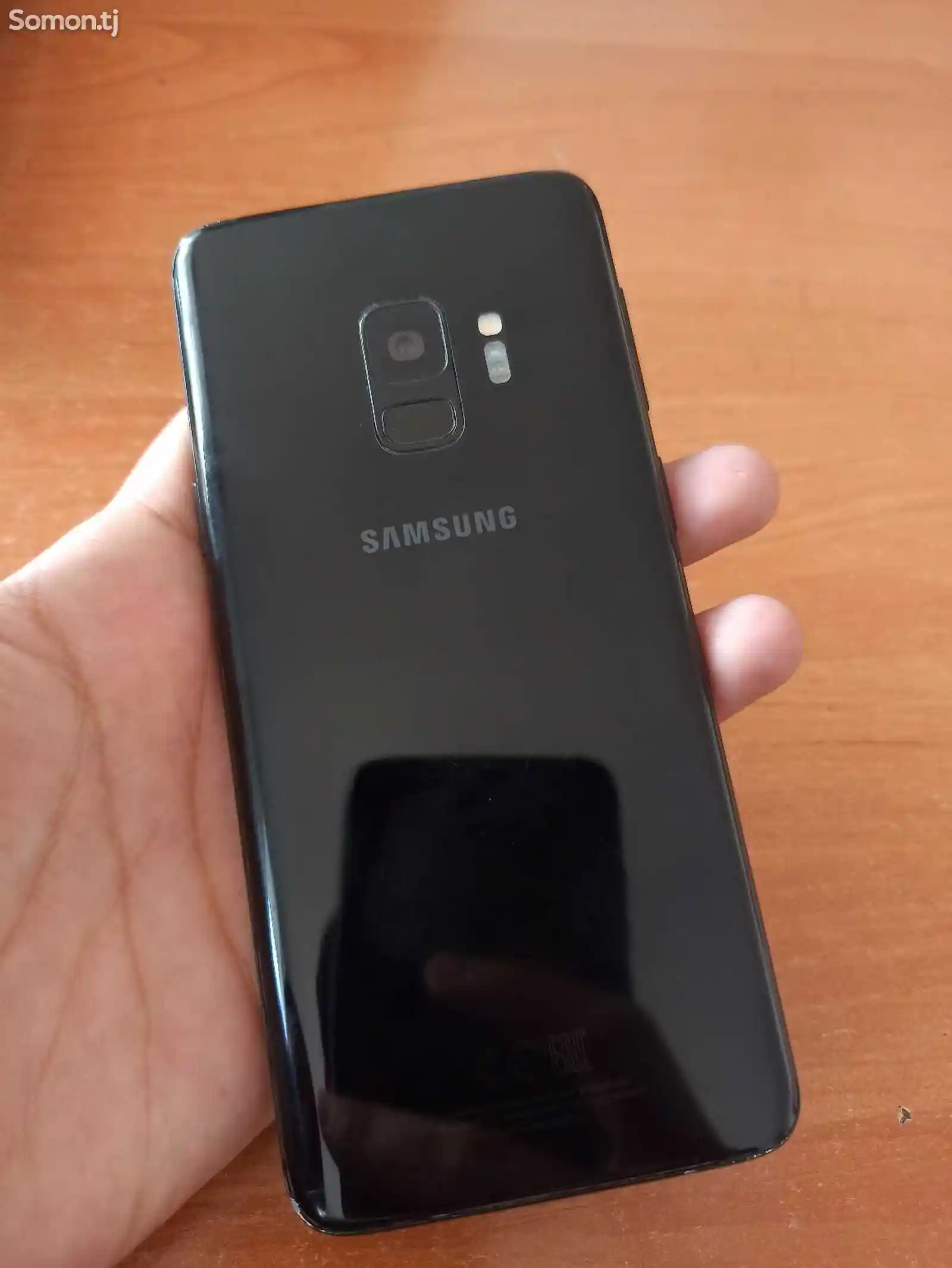 Samsung Galaxy S9 Duos-2