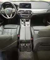 BMW 5 series, 2017-9