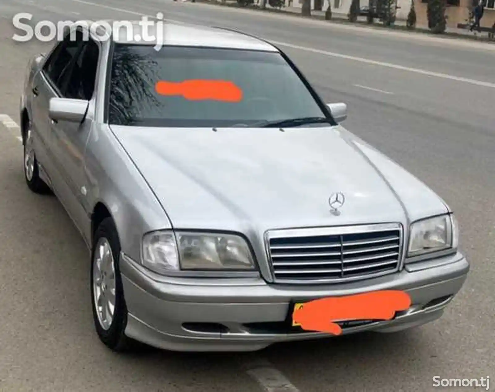 Лобовое стекло на Mercedes-Benz W202-2