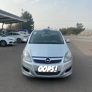 Opel Zafira, 2010