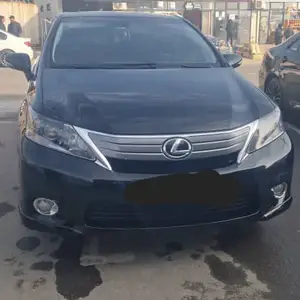 Lexus HS series, 2010