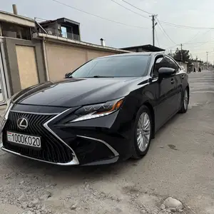 Lexus ES series, 2015