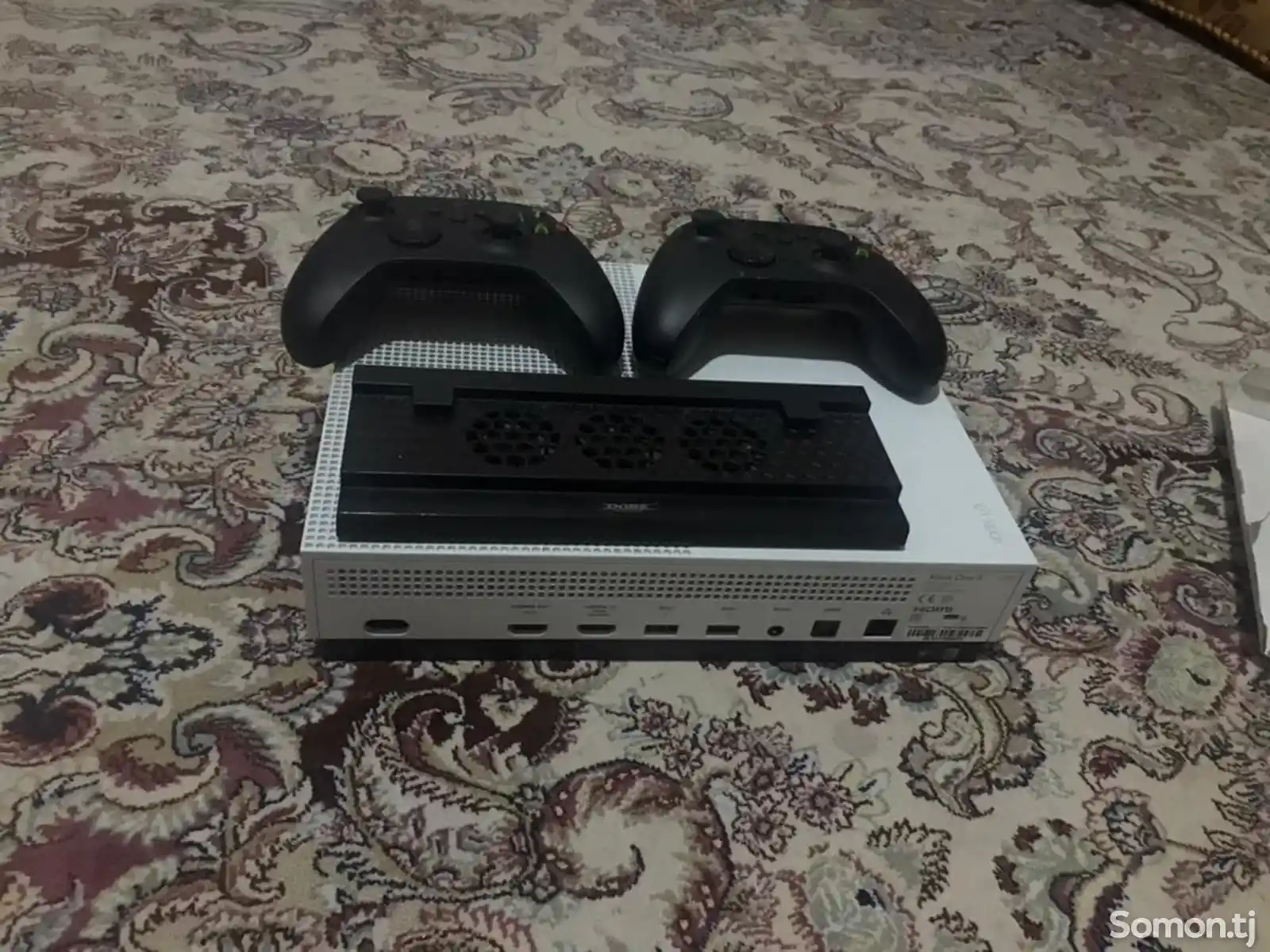 Игровая приставка XBox one s-1