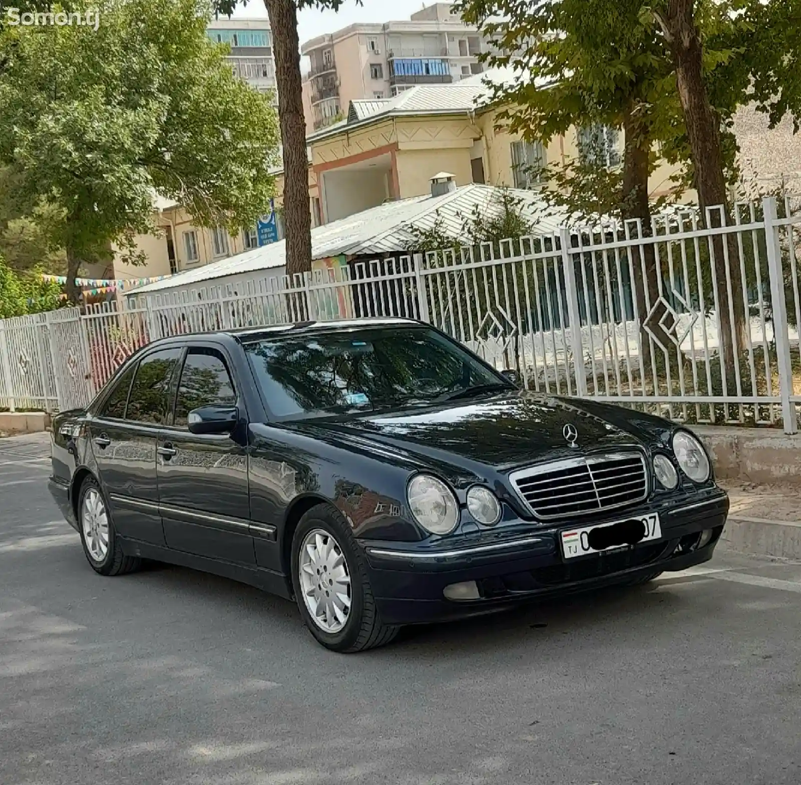 Mercedes-Benz E class, 2000-1