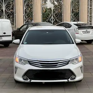 Toyota Camry , 2014