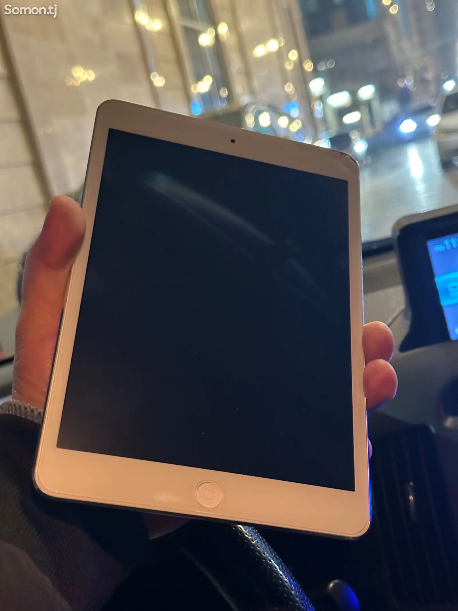 Планшет Ipad-1