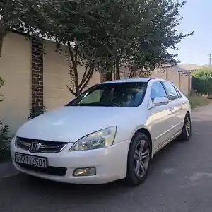 Honda Accord, 2005