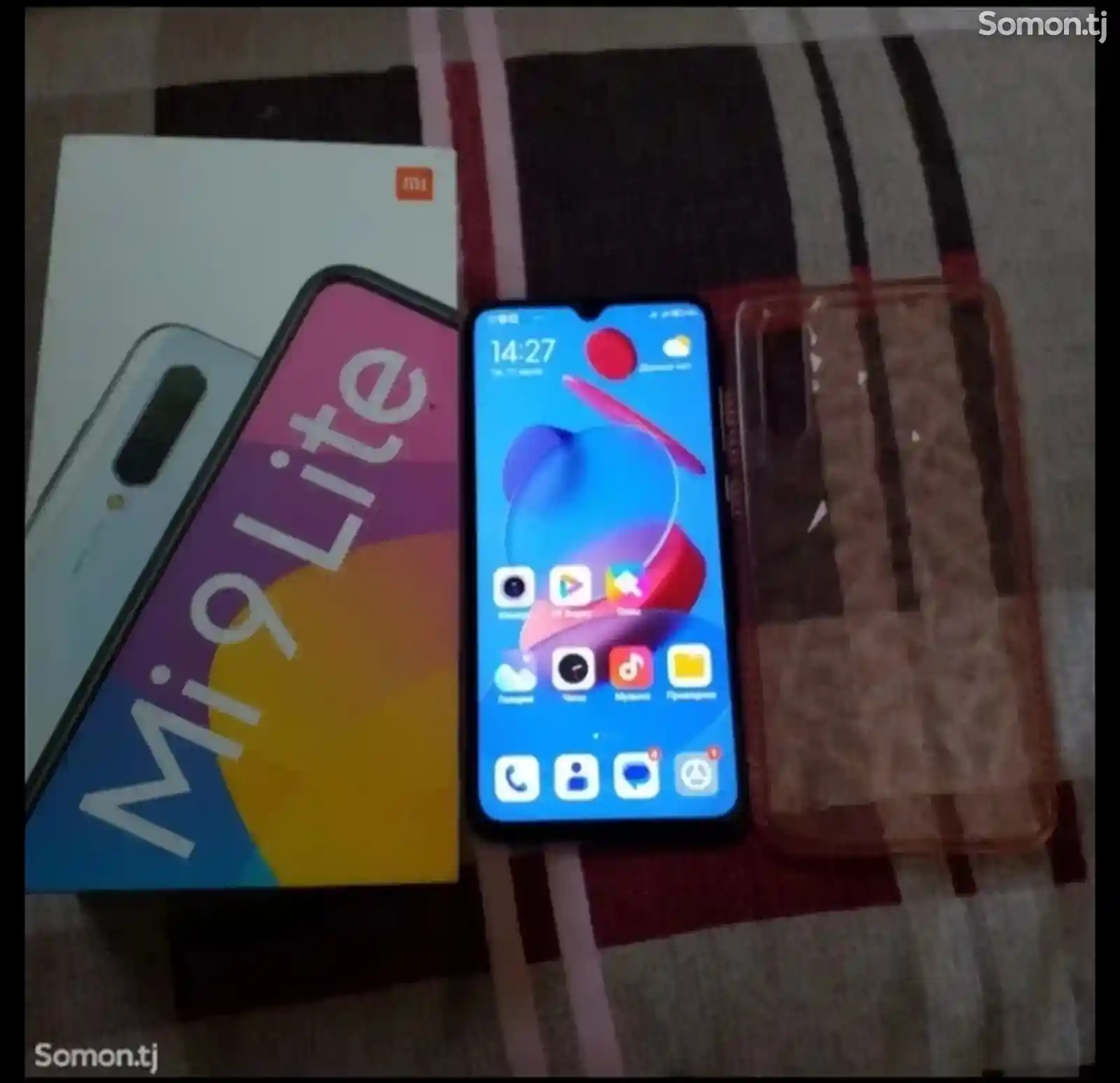 Xiaomi Mi 9 Lite 128Gb-3