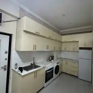 2-комн. квартира, 10 этаж, 52 м², Зарафшон, Испечак