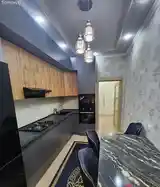 3-комн. квартира, 2 этаж, 80м², Универмаг-7