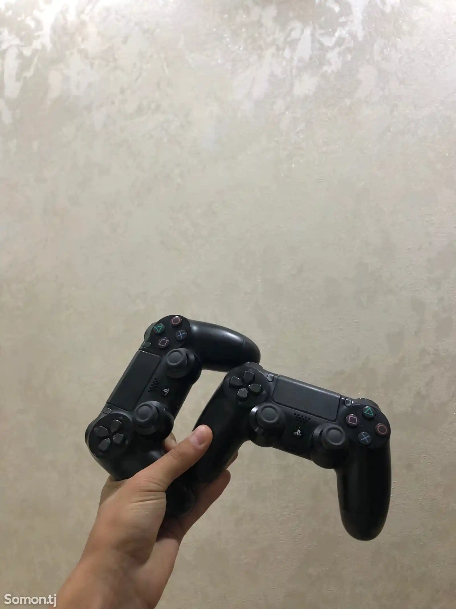 Игровая приставка Playstation 4slim-3