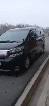 Toyota Vellfire, 2010-7